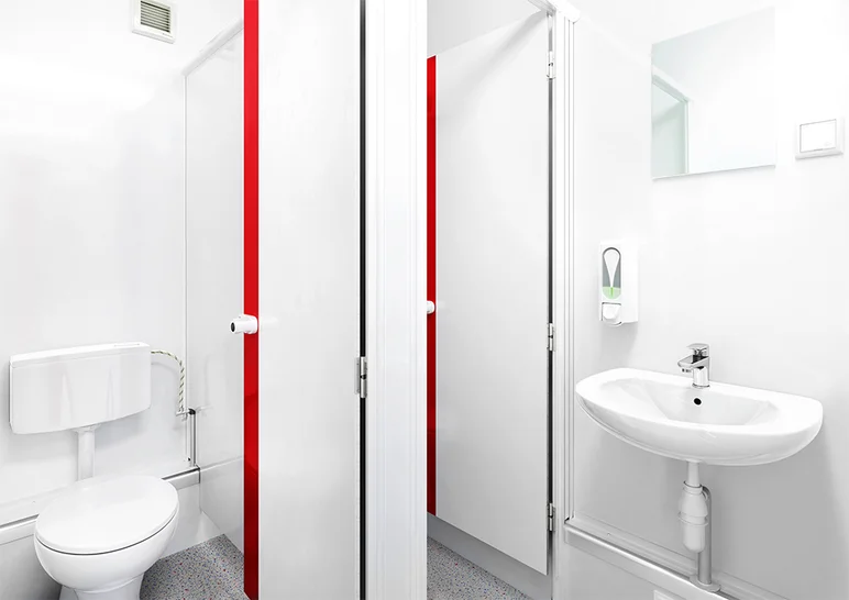 Innenansicht kleiner WC-Container