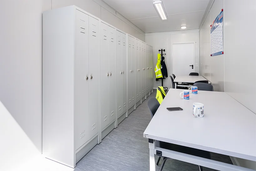 Innenansicht eines Raumcontainers Ausstattung Aufenthaltsraum