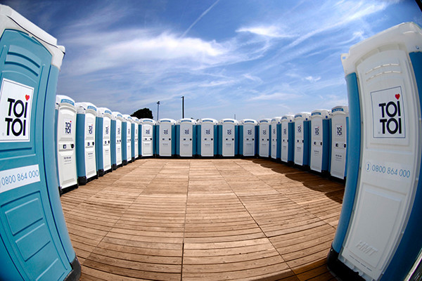 media/image/CH-TOITOI-Toilettenkabinen-Grossveranstaltungen.jpg
